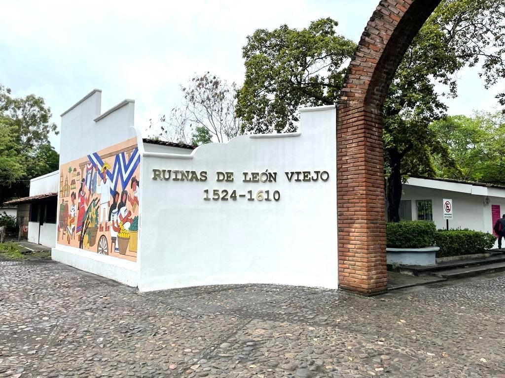 LEÓN VIEJO 498 AÑOS