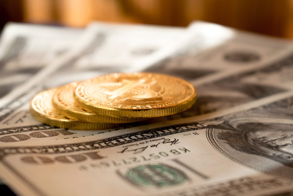 dinero, dios, obispo, nicaragua