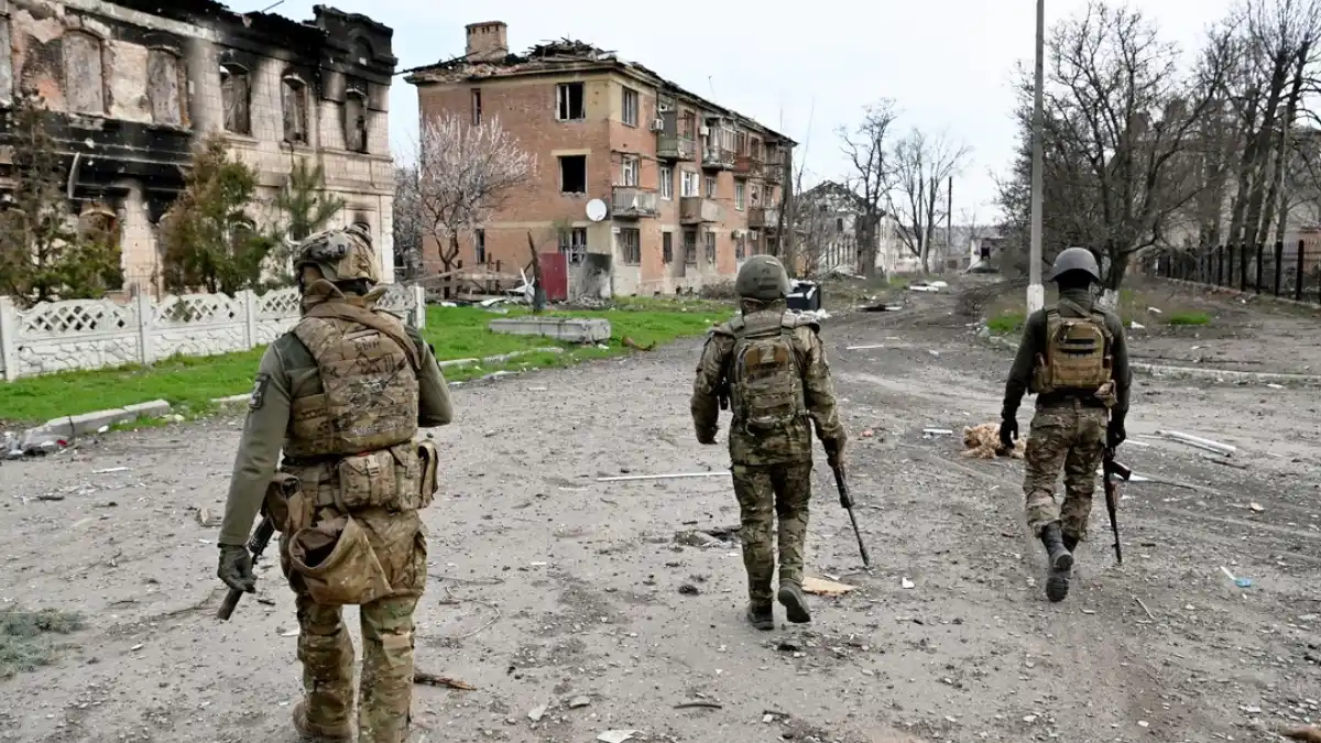 El Ministerio de Defensa ruso confirma la toma de la ciudad clave de Artiómovsk