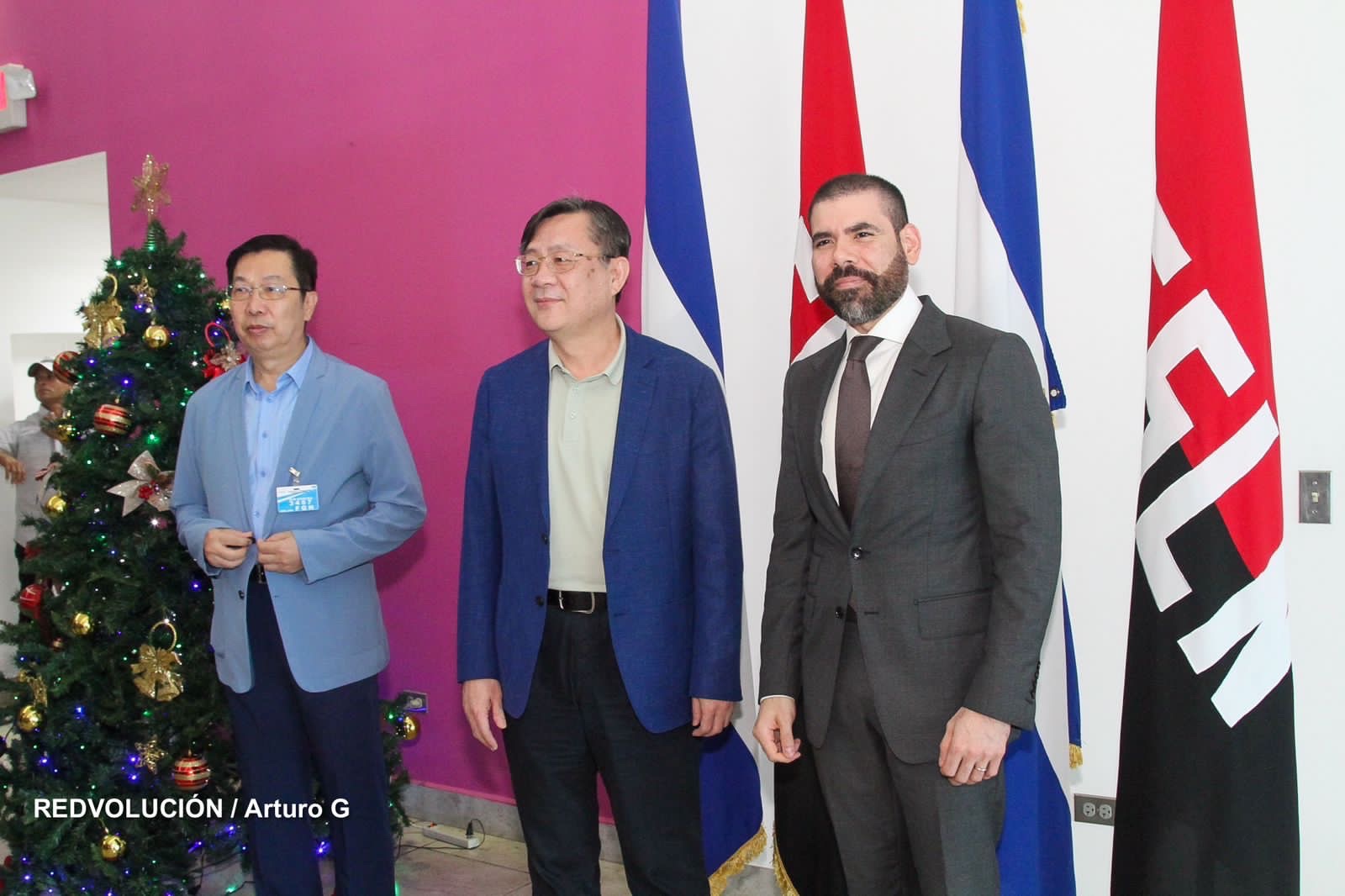 Nicaragua recibe delegación de China encabezada por el Compañero Guo Weiping