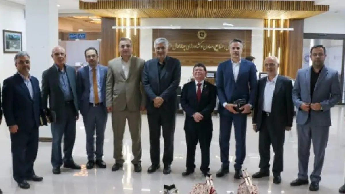 foto de la visita del embajador moncada