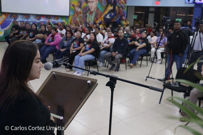 Sistema Educativo Nacional celebra legado de la Alfabetización con foro presencial y virtual