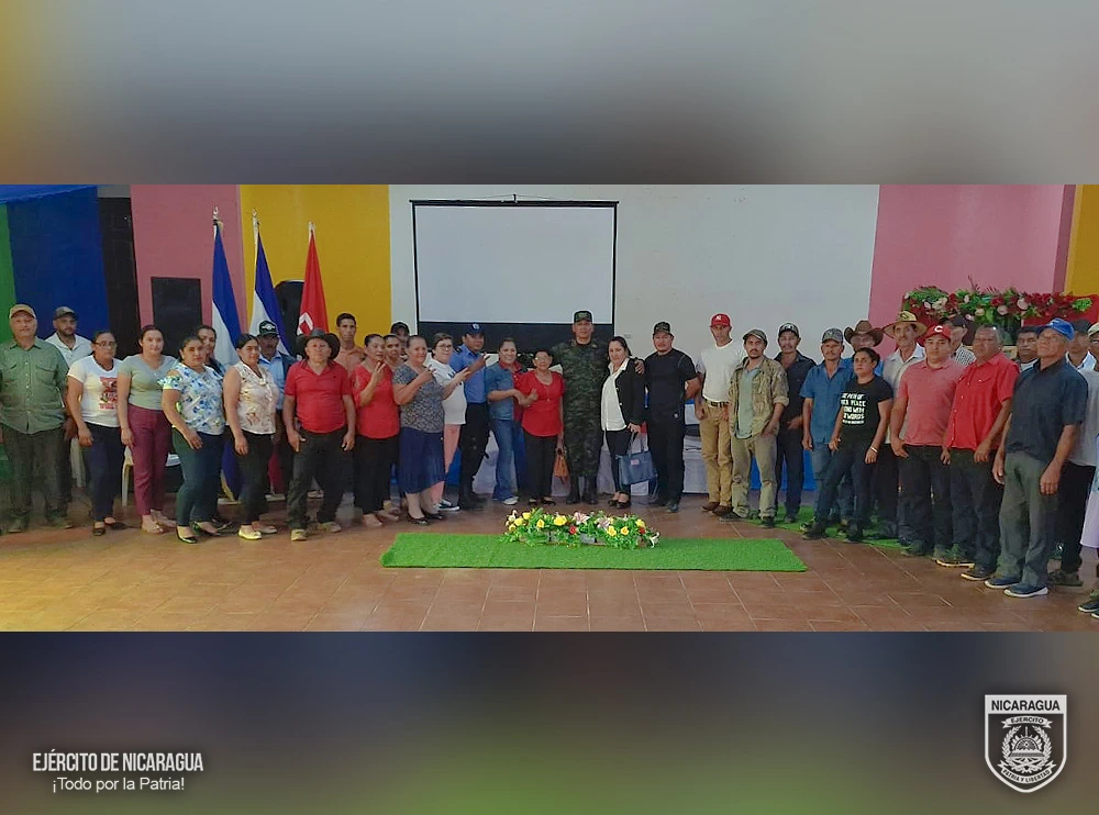 En reunión con productores: Ejército de Nicaragua fortalece seguridad de la cosecha cafetalera