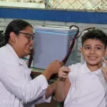 Ministerio de Salud aplica primera dosis de vacuna contra el VPH a niños y niñas de 9 años