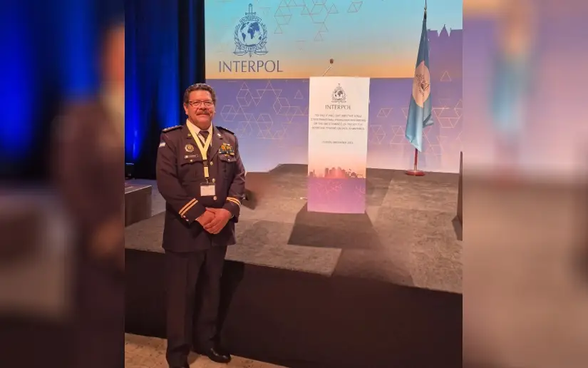 Inspector General de la Policía Nacional participa en conferencia internacional de Interpol en Francia
