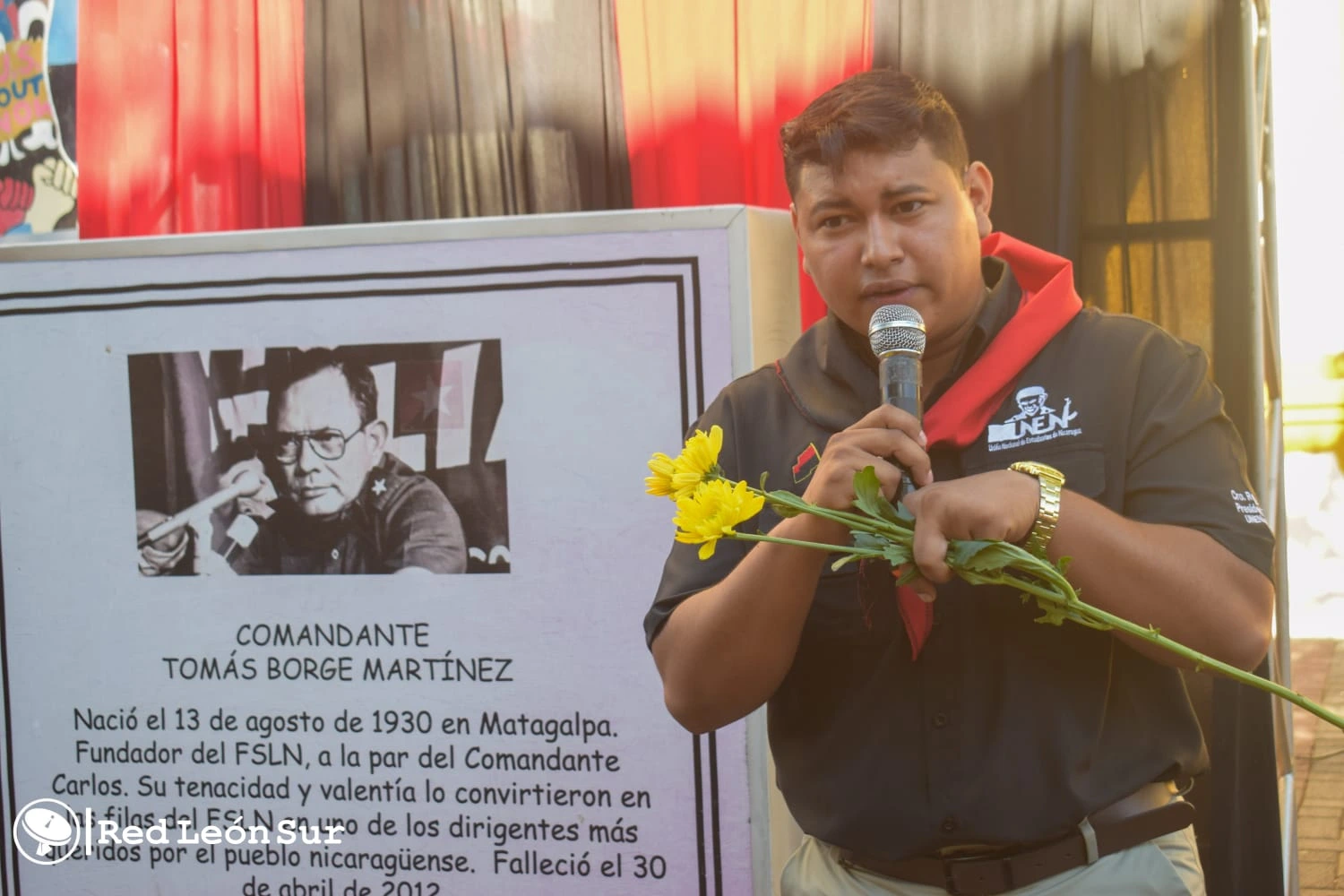 Juventud Sandinista y autoridades de León rinden homenaje a Tomás Borge Martínez en su aniversario