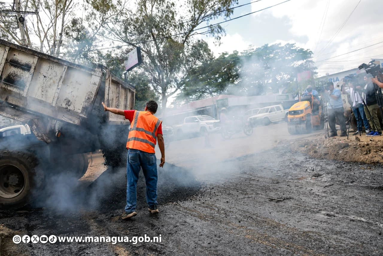 Alcaldía de Managua garantiza calidad y avance de calles en Villa Reconciliación Norte