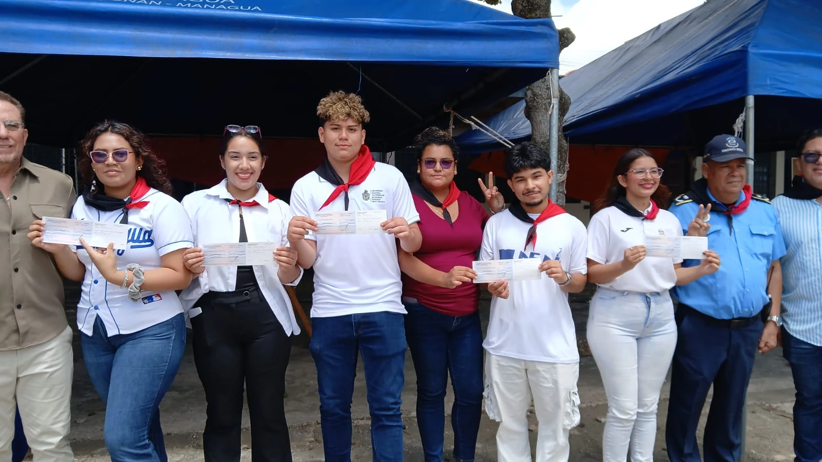 Gobierno Sandinista reafirma apoyo a la educación con entrega de becas en Carazo
