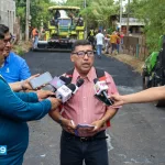 Habitantes de Laureles Sur reciben obras viales previo al Día de las Madres