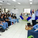 Encuentro de aprendizaje fortalece capacidades de futuros comunicadores en la Universidad Casimiro Sotelo