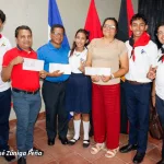 Maestras y maestros del Distrito VII reciben respaldo y reconocimiento con Bono Presidencial