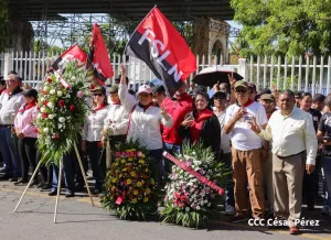 León rinde tributo eterno a sus héroes y mártires en el 47 aniversario de su Liberación