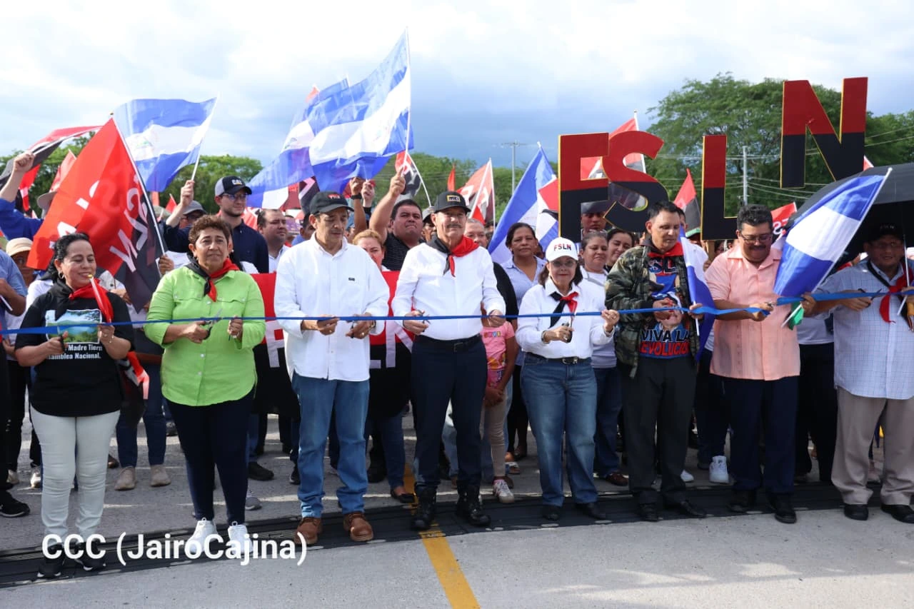 Gobierno Sandinista entrega 12 kilómetros de nueva carretera adoquinada en Chontales