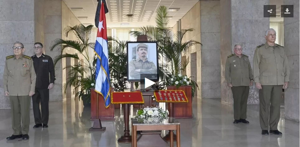 Raúl Castro rinde homenaje al comandante de la Revolución Ramiro Valdés Menéndez