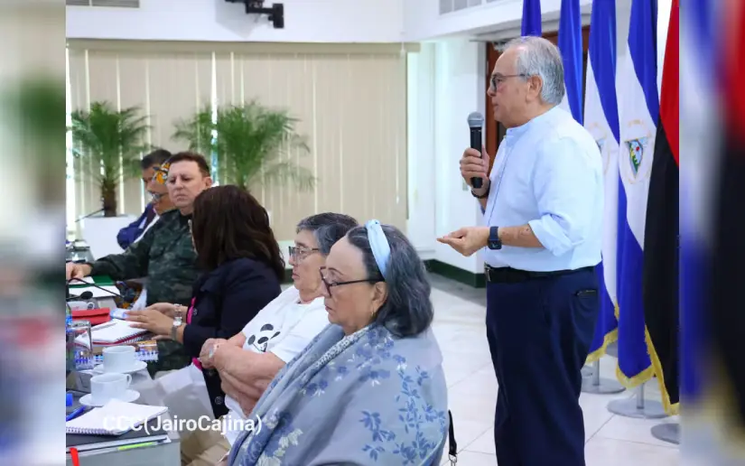 Presidente de la Asamblea Nacional expone propuesta de reformas constitucionales a las Fuerzas Militares