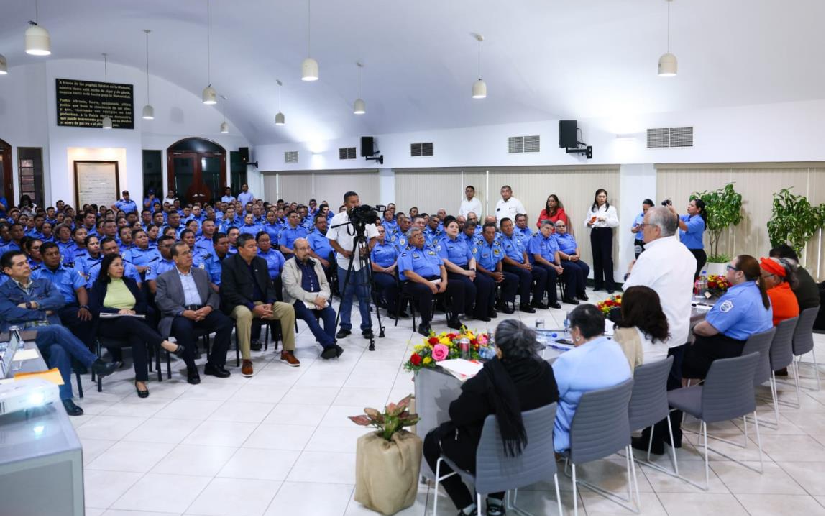 MINT respalda Reformas Constitucionales