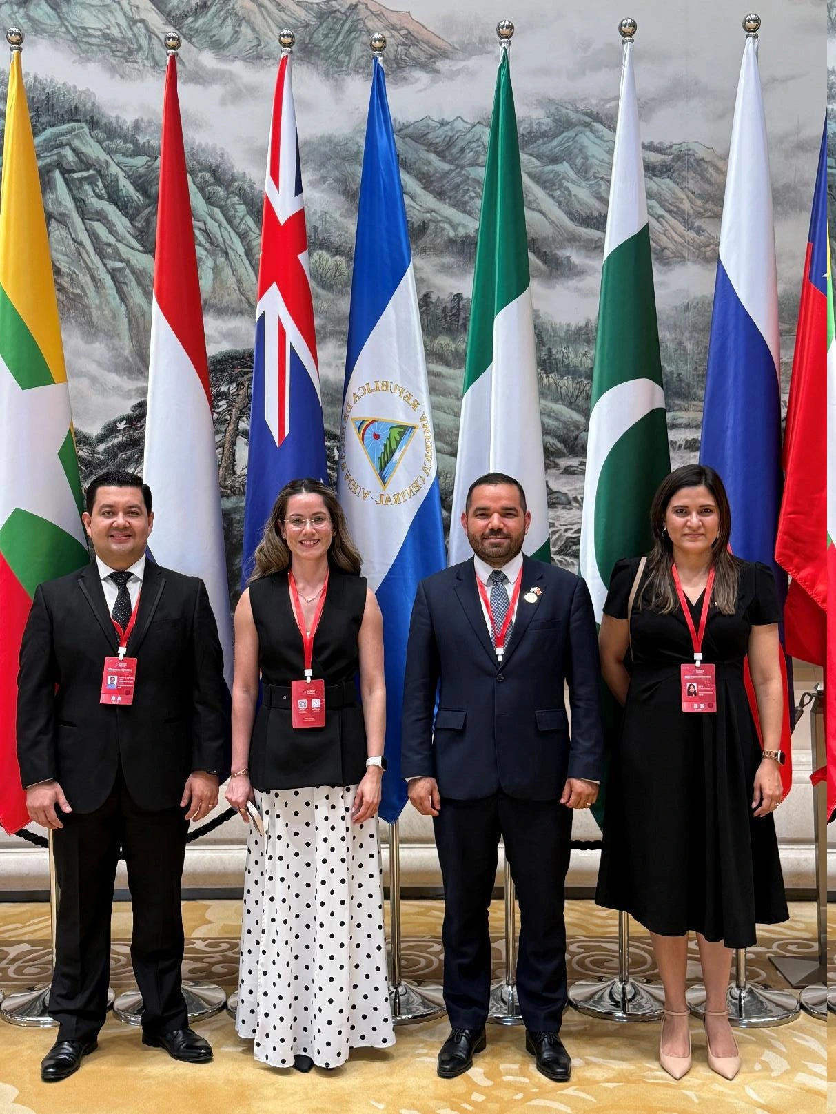 Delegación de Nicaragua participa en foro internacional sobre transformación digital