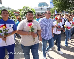 Rinden homenaje al Tricampeón Mundial Alexis Argüello en el 17 aniversario de su paso a la inmortalidad