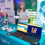Más de 90 estudiantes universitarios fortalecen su perfil profesional con certificación en Inteligencia Artificial