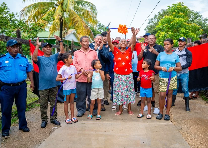 Alcaldía de Puerto Cabezas inaugura andenes que conectan las comunidades de Lidaukra y Ninayari
