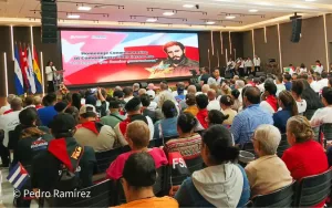 Comandante Fidel Castro vive en la memoria revolucionaria: Universidades Pueblo Presidente conmemoran su centenario