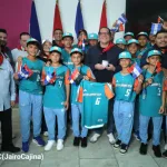 Nicaragua recibe como héroes a sus peloteritos tras histórica participación en Williamsport