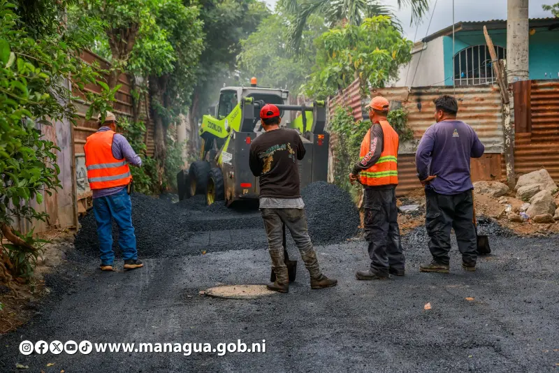 Barrio 18 de Mayo transforma sus calles con el Programa Calles para el Pueblo
