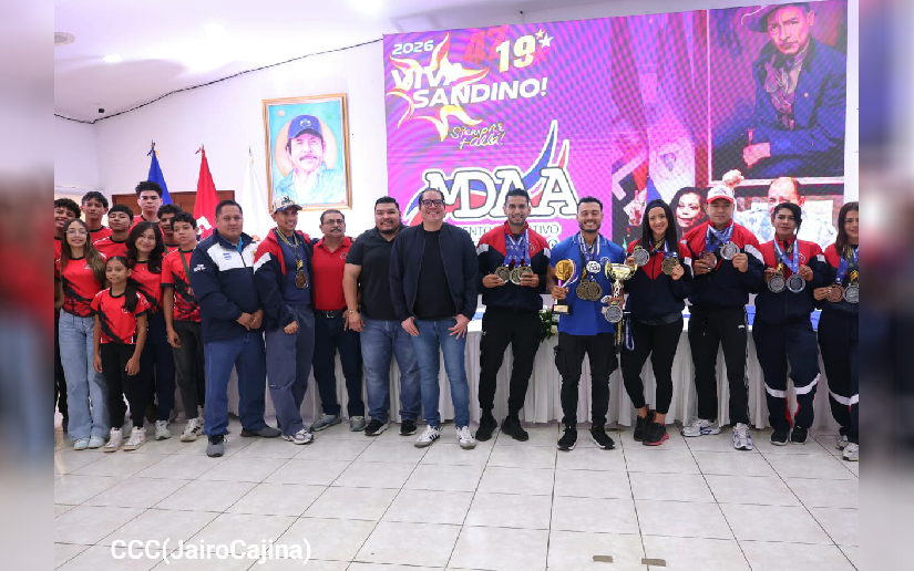 Destacan resultados de las Selecciones Nacionales de Fisicoculturismo y Karate-Do