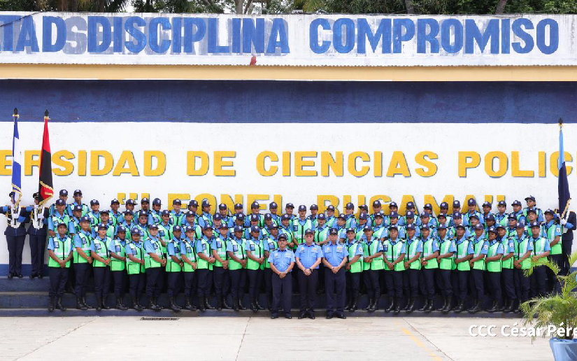 Universidad de Ciencias Policiales gradúa a 83 nuevos oficiales en homenaje a los Héroes de Nandaime