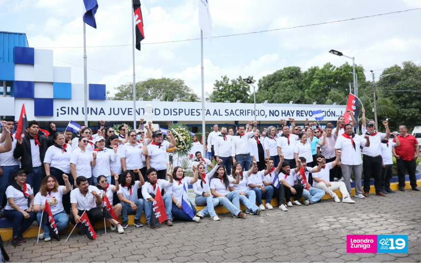 Estudiantes y docentes de la UNI honran el legado del Comandante Pedro Aráuz Palacios
