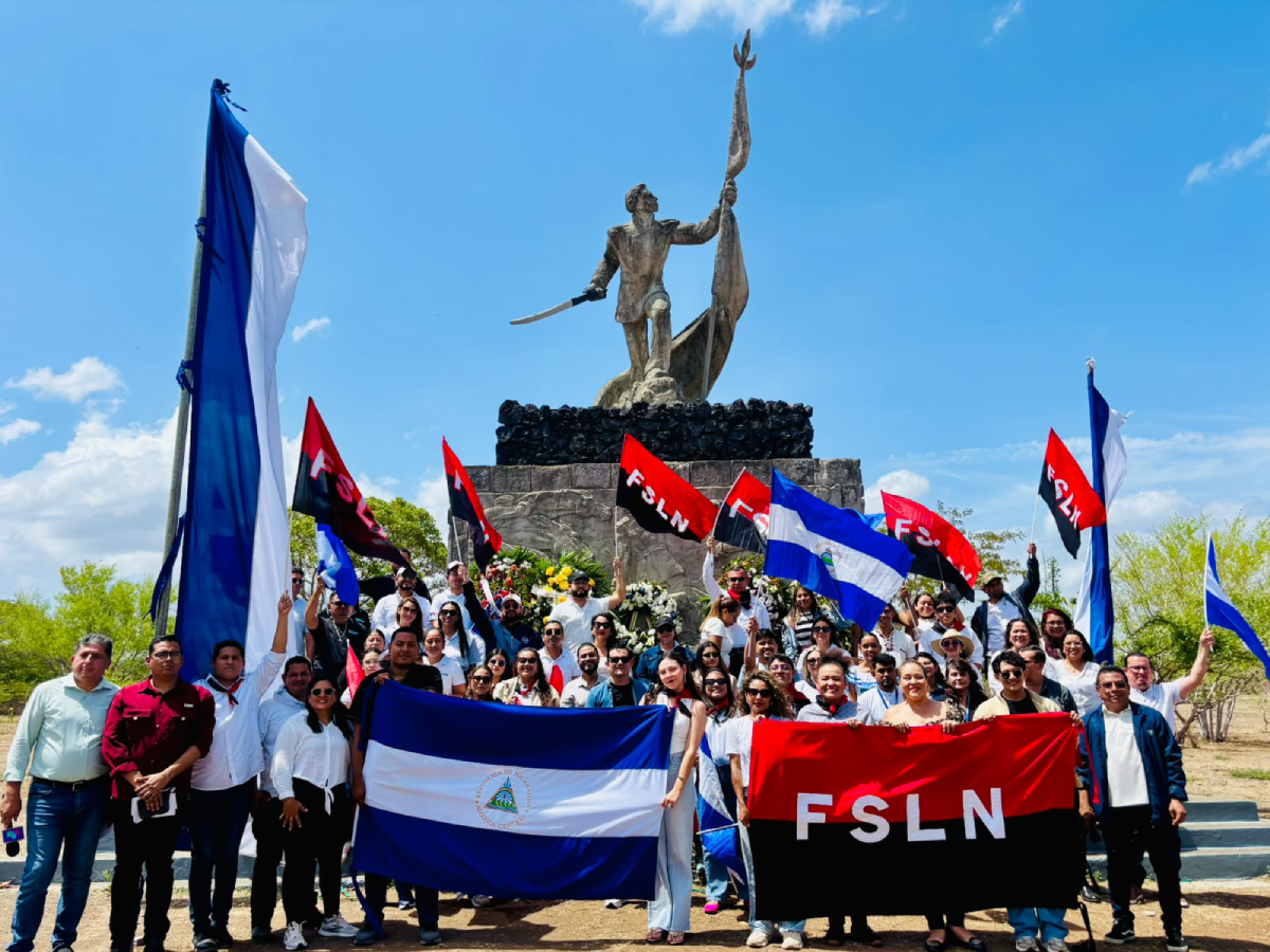 ¡HAY PATRIA! ¡PATRIA Y PAZ! ¡PATRIA Y LIBERTAD!