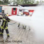 Estudiantes de la Escuela Nacional de Bomberos fortalecen sus habilidades con equipos de respiración autocontenido