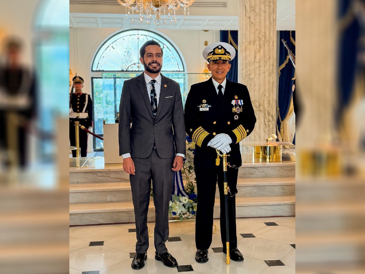 Embajada de Nicaragua en El Salvador conmemora natalicio del General Francisco Morazán